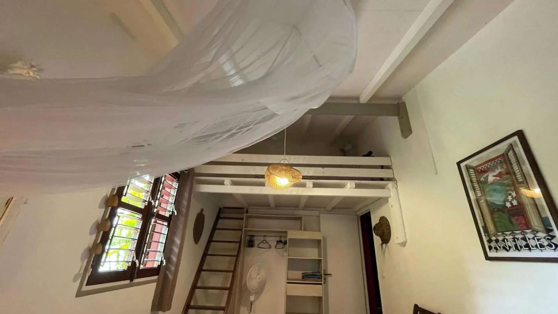 Villa Spacieuse Avec Piscine Privee A Sainte Anne 154 M² Vue Mer