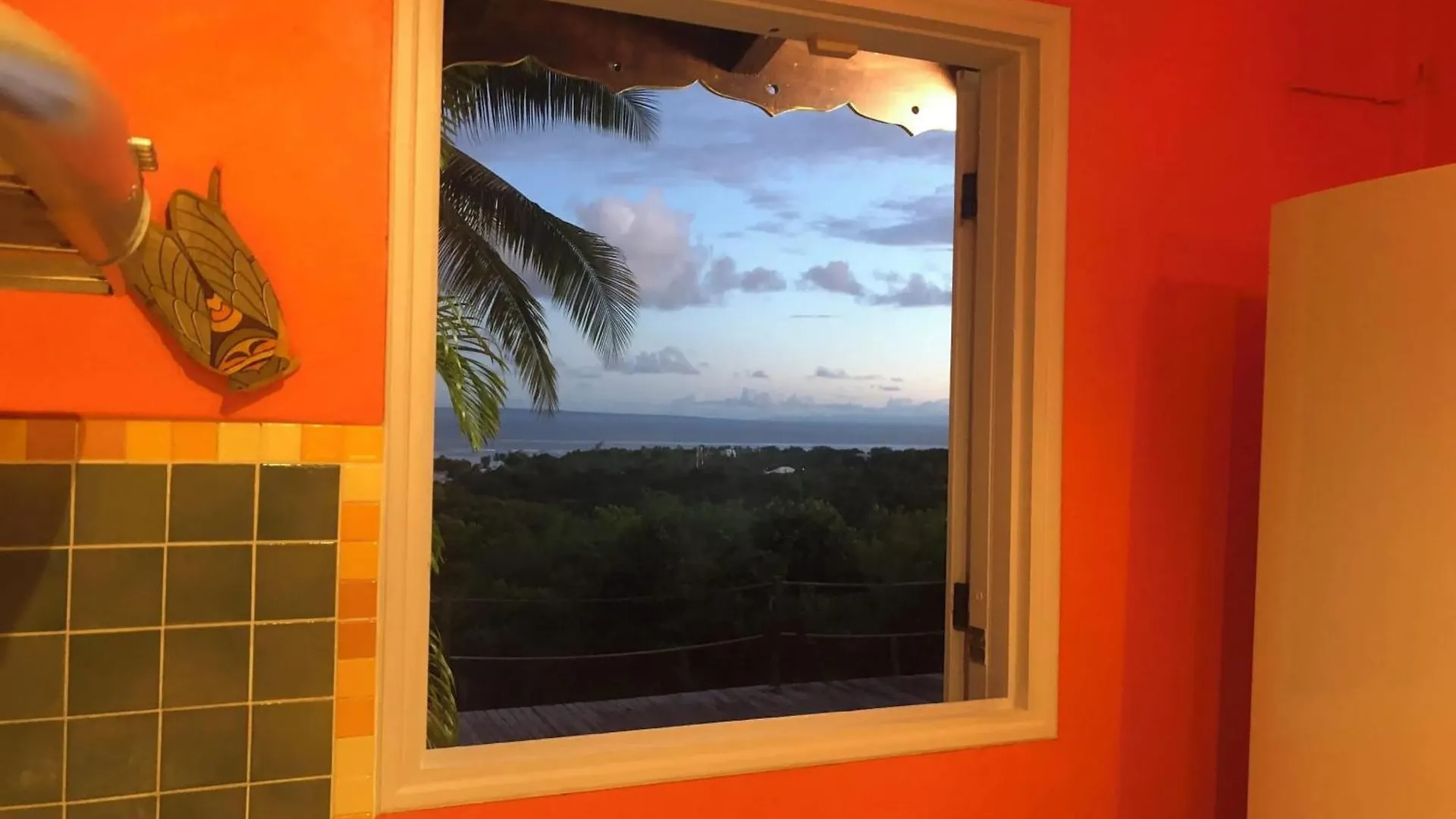 Villa Spacieuse Avec Piscine Privee A Sainte Anne 154 M² Vue Mer