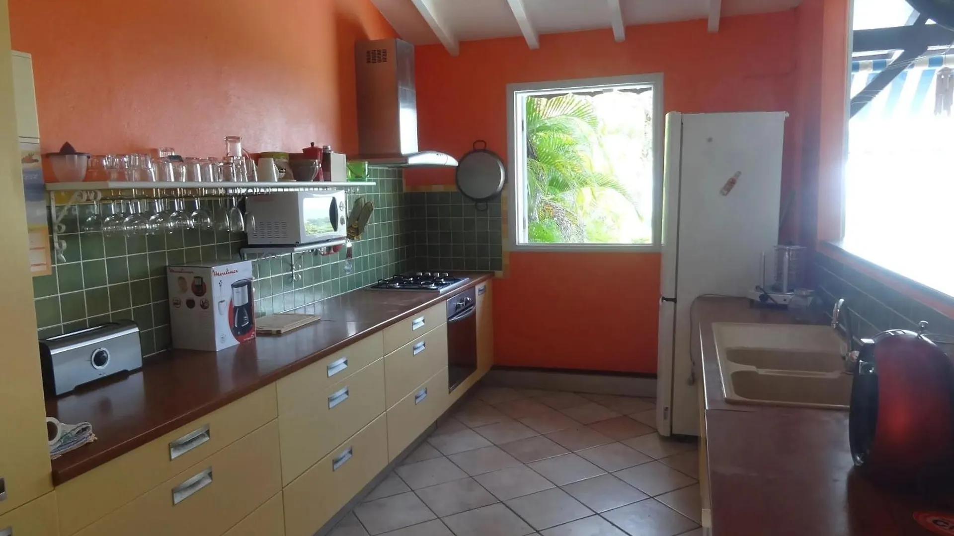 Villa Spacieuse Avec Piscine Privee A Sainte Anne 154 M² Vue Mer